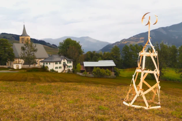 Heumandl beim Kirchgang